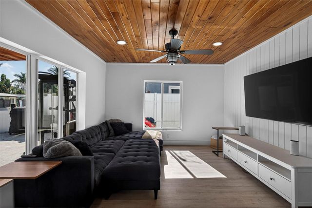 1474 SW 19th Avenue, Fort Lauderdale, FL 33312