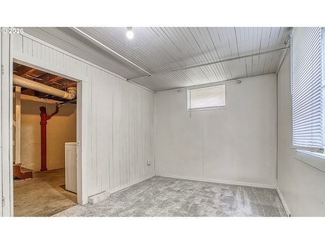 1036 N AINSWORTH St, Portland, OR 97217