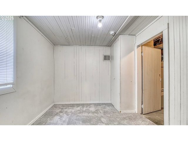1036 N AINSWORTH St, Portland, OR 97217