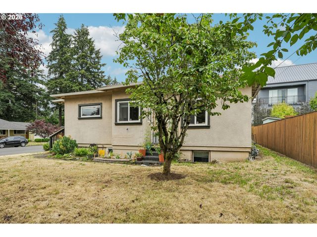 1036 N AINSWORTH St, Portland, OR 97217