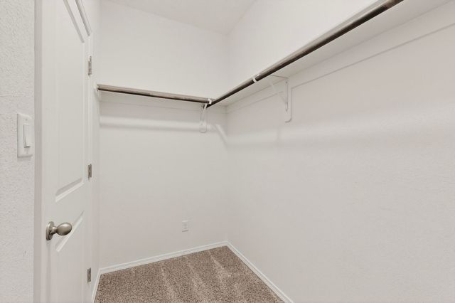 5302 Camino Del Griego, Santa Fe, NM 87507