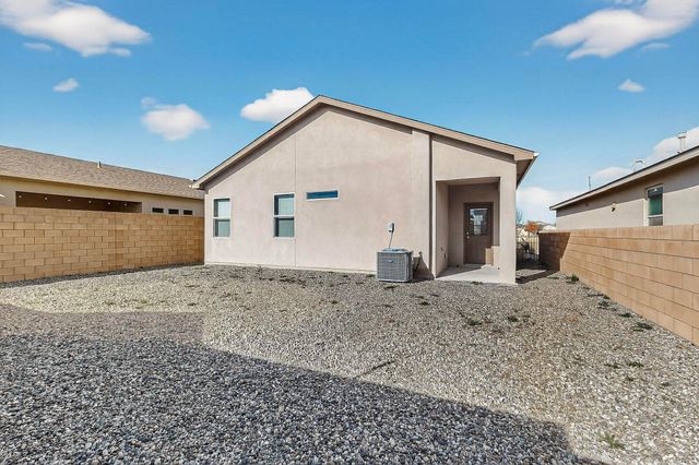 5302 Camino Del Griego, Santa Fe, NM 87507