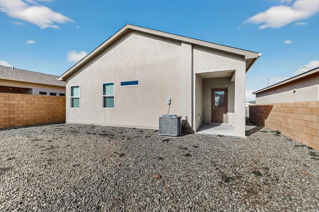 5302 Camino Del Griego, Santa Fe, NM 87507