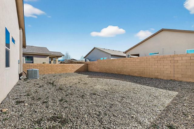 5302 Camino Del Griego, Santa Fe, NM 87507