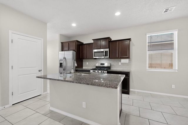 5302 Camino Del Griego, Santa Fe, NM 87507