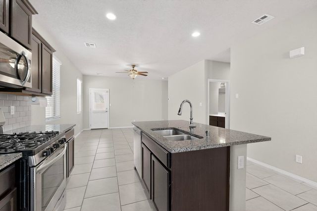 5302 Camino Del Griego, Santa Fe, NM 87507