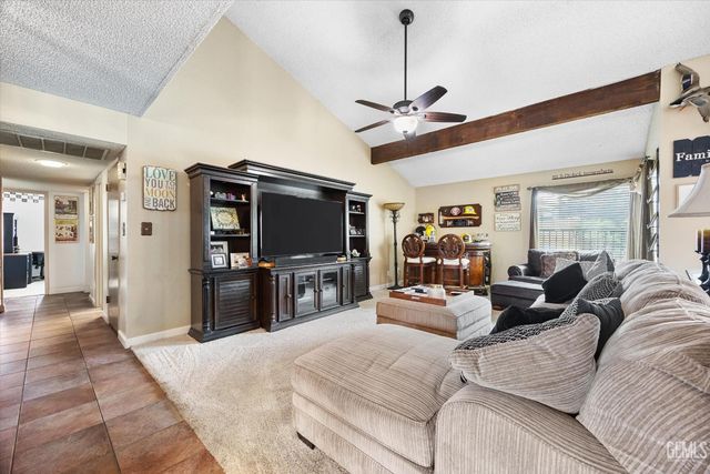 1813 Vallecito Lane, Bakersfield, CA 93309