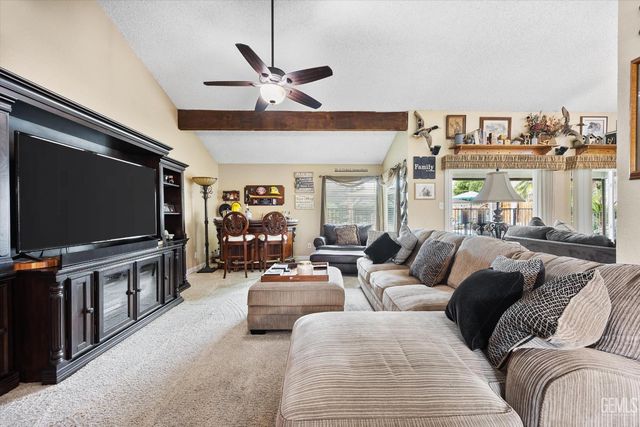 1813 Vallecito Lane, Bakersfield, CA 93309