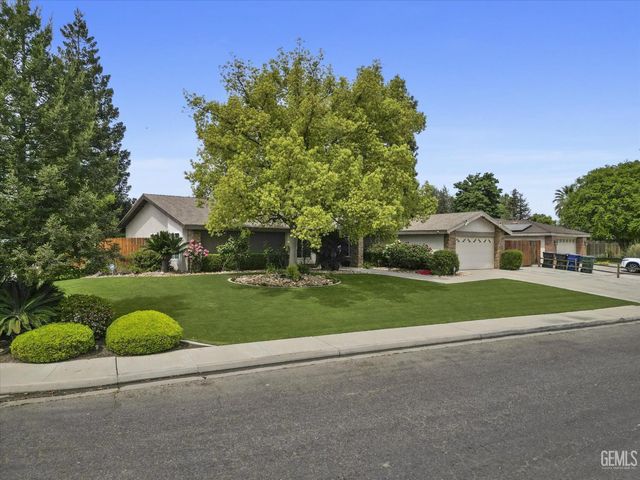 1813 Vallecito Lane, Bakersfield, CA 93309