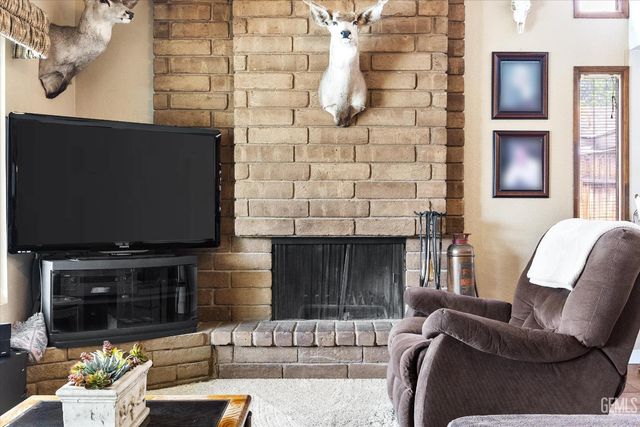 1813 Vallecito Lane, Bakersfield, CA 93309