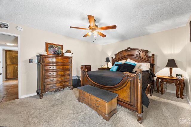 1813 Vallecito Lane, Bakersfield, CA 93309