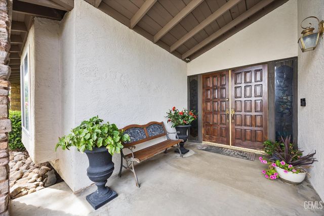 1813 Vallecito Lane, Bakersfield, CA 93309