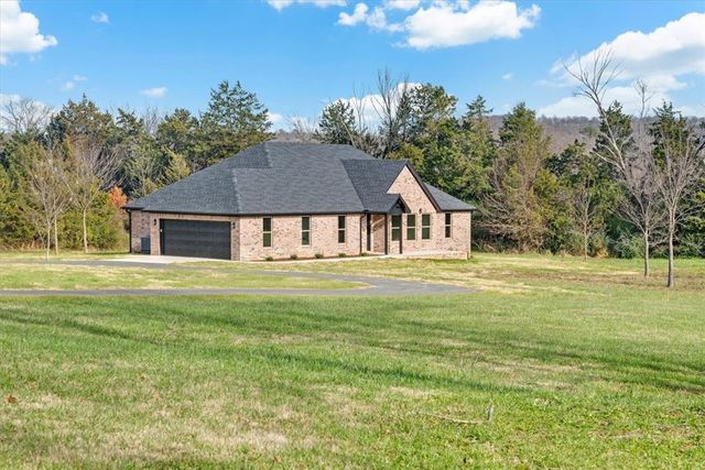 216 Oneal Lane, Elkins, AR 72727