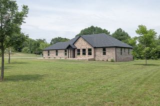 216 Oneal Lane, Elkins, AR 72727