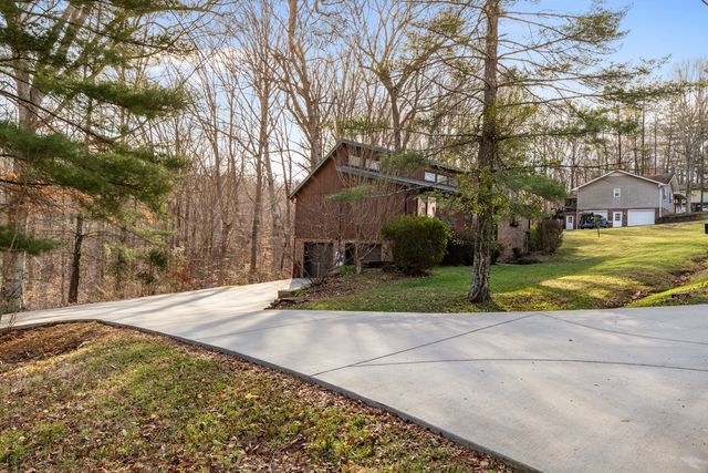 1102 Patterson Dr, Kingston Springs, TN 37082