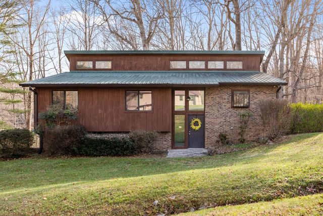 1102 Patterson Dr, Kingston Springs, TN 37082