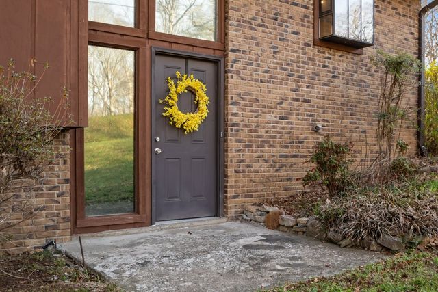 1102 Patterson Dr, Kingston Springs, TN 37082