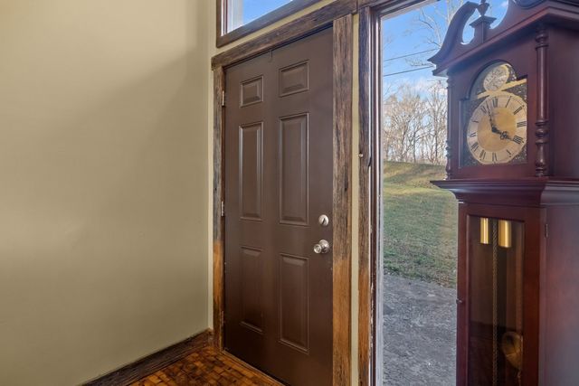 1102 Patterson Dr, Kingston Springs, TN 37082