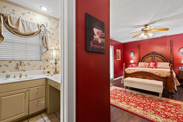 305 W Lafayette, Jefferson, TX 75657