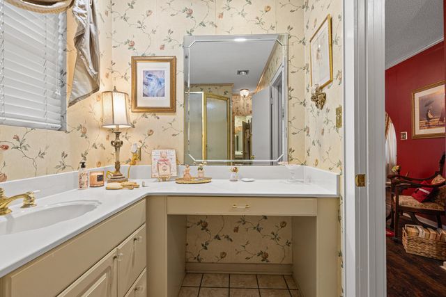 305 W Lafayette, Jefferson, TX 75657