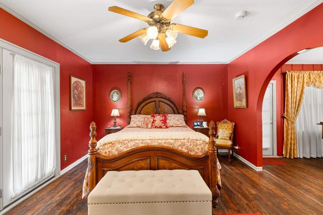 305 W Lafayette, Jefferson, TX 75657