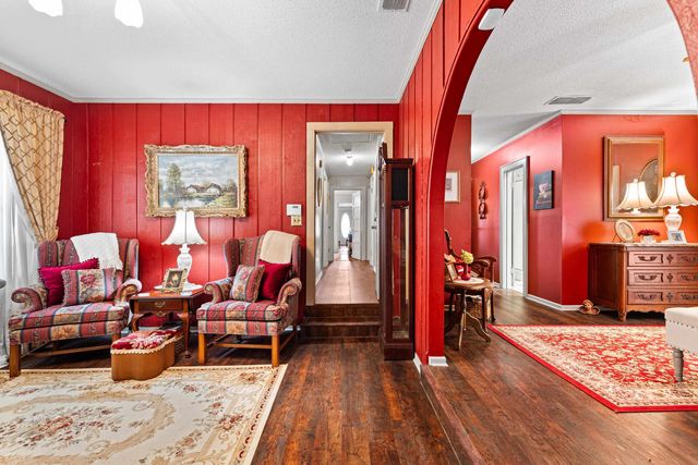 305 W Lafayette, Jefferson, TX 75657