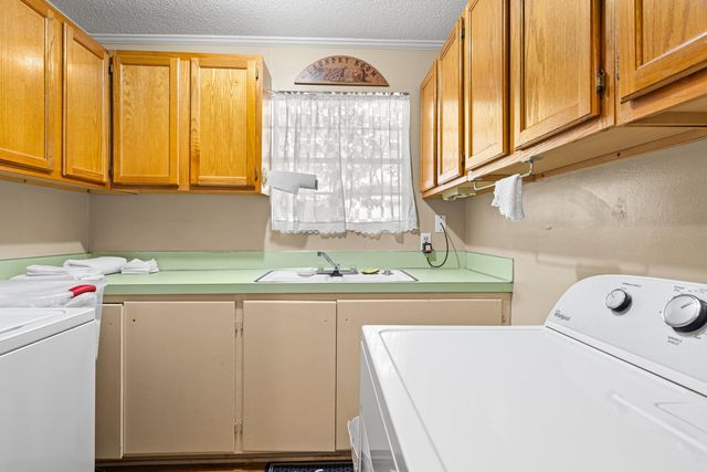 305 W Lafayette, Jefferson, TX 75657