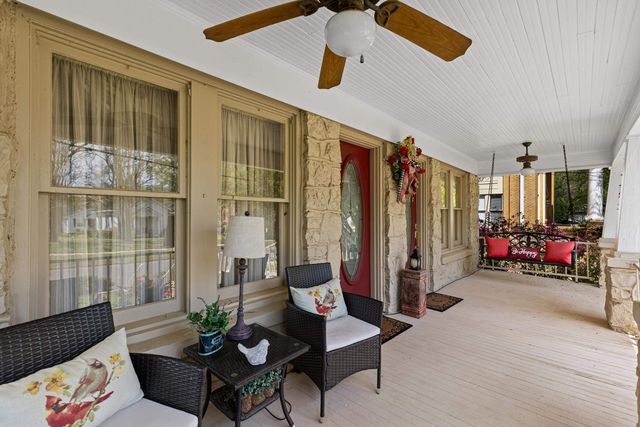 305 W Lafayette, Jefferson, TX 75657