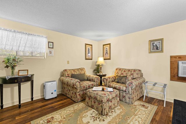 305 W Lafayette, Jefferson, TX 75657