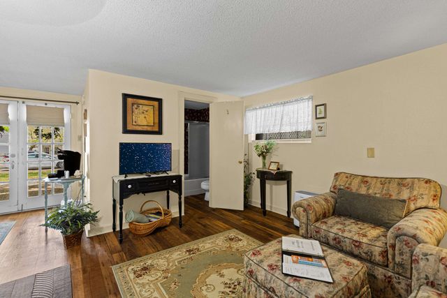 305 W Lafayette, Jefferson, TX 75657