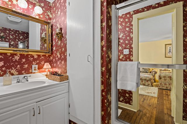 305 W Lafayette, Jefferson, TX 75657