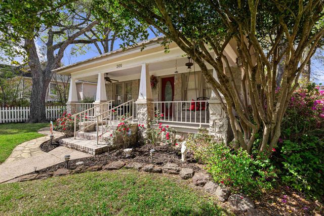 305 W Lafayette, Jefferson, TX 75657