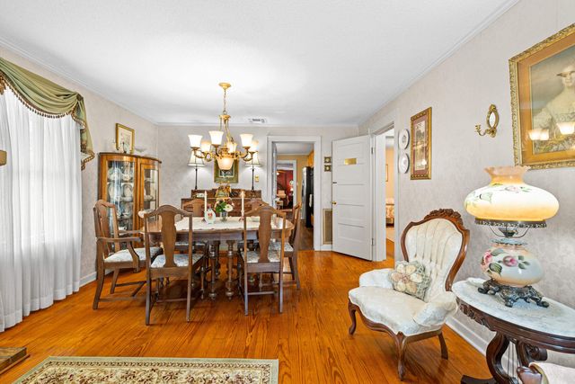 305 W Lafayette, Jefferson, TX 75657