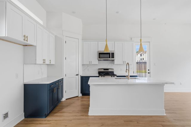 8906 Sunshine Laverne Lane, Houston, TX 77080