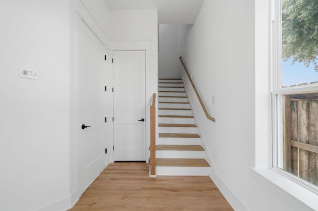 8906 Sunshine Laverne Lane, Houston, TX 77080