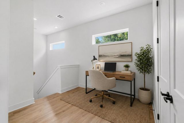 8906 Sunshine Laverne Lane, Houston, TX 77080