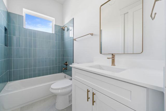 8906 Sunshine Laverne Lane, Houston, TX 77080