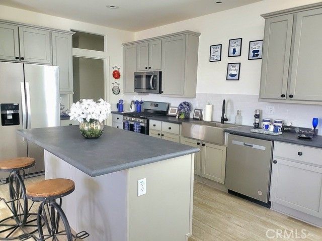 21621 Sandia 159, Apple Valley, CA 92308