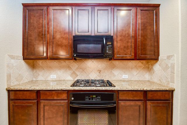 30057 Willow Walk, Brookshire, TX 77423