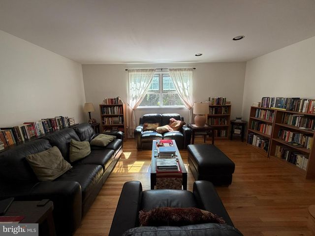 11107 RIDGEWAY ST, Philadelphia, PA 19116