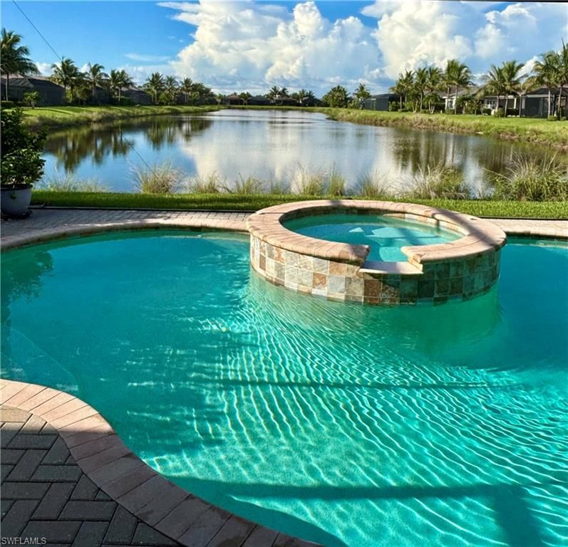 28658 Montecristo LOOP, BONITA SPRINGS, FL 34135 — exterior