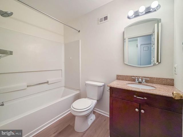 21 STOCKTON COURT, Newtown, PA 18940