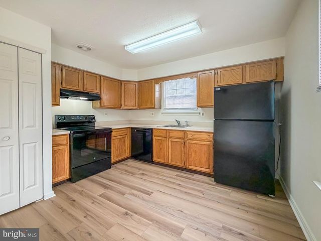 21 STOCKTON COURT, Newtown, PA 18940