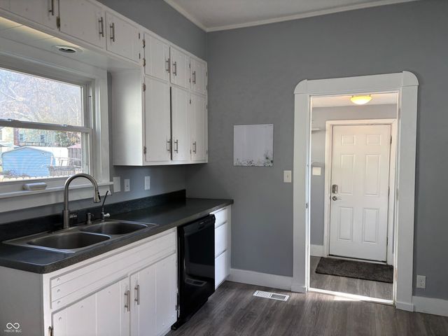 129 S Franklin Street, Knightstown, IN 46148