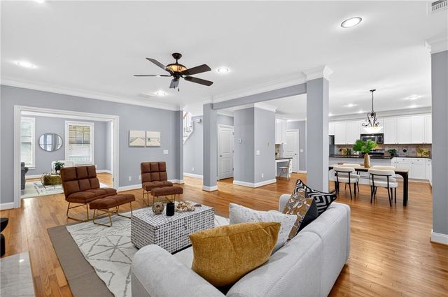 1767 Drew NW Drive, Atlanta, GA 30318