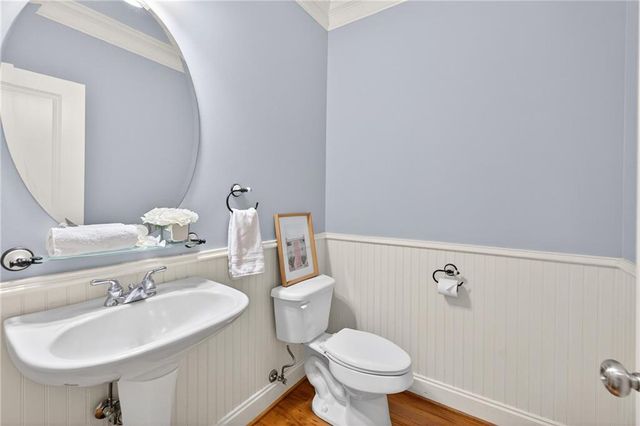 1767 Drew NW Drive, Atlanta, GA 30318