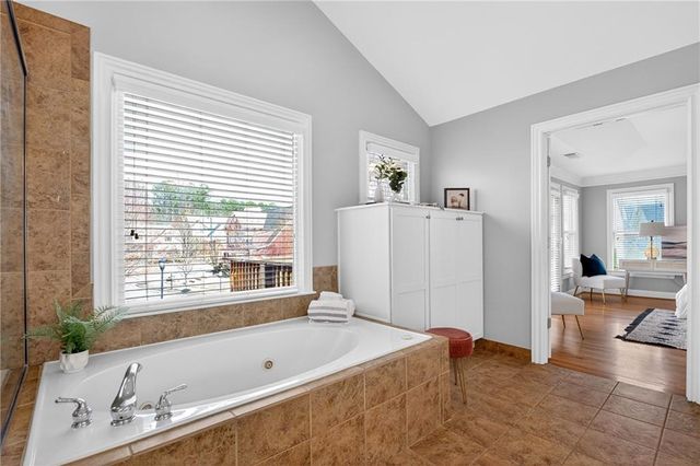 1767 Drew NW Drive, Atlanta, GA 30318