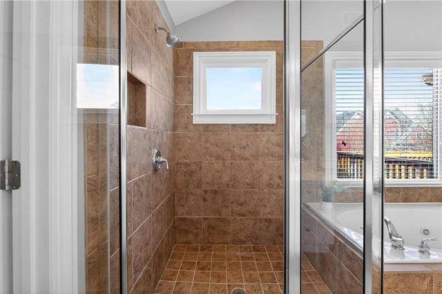 1767 Drew NW Drive, Atlanta, GA 30318