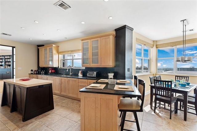 3430 Galt Ocean Dr PH1, Fort Lauderdale, FL 33308