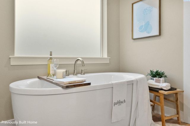 12105 Aldridge Dr, Pasco, WA 99301